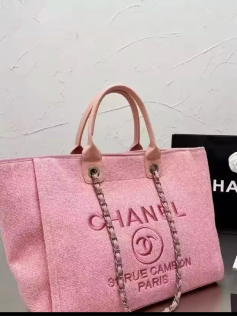 GWP novelty canvas Pink Tote with Chain Strap
